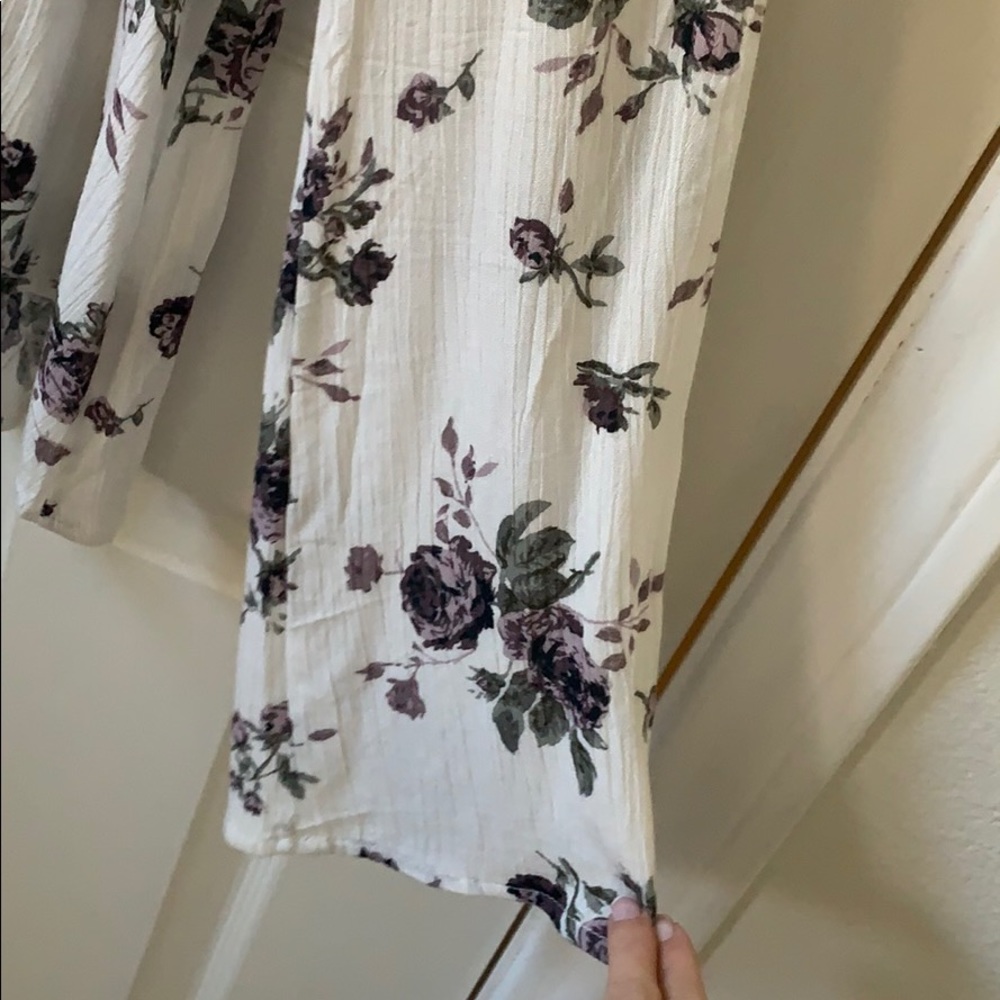 Floral blouse - Picture 3 of 5
